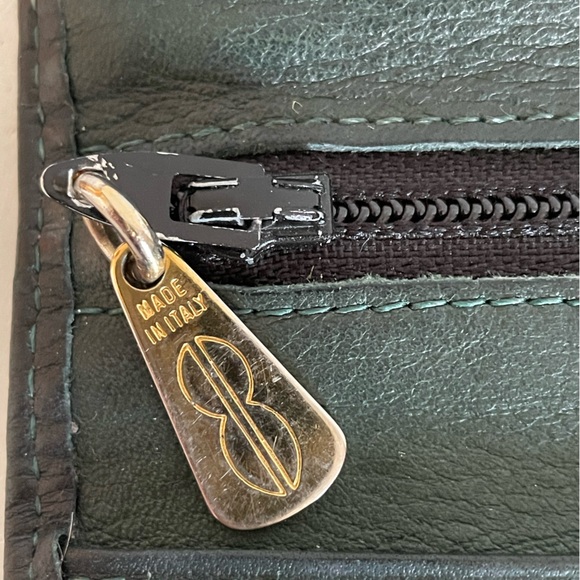 Bosca Hand Stained Hide Black Leather Kisslock Wallet - Picture 5 of 9